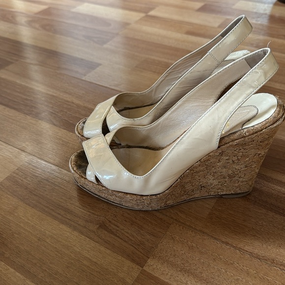 Wedge sandals worn condition